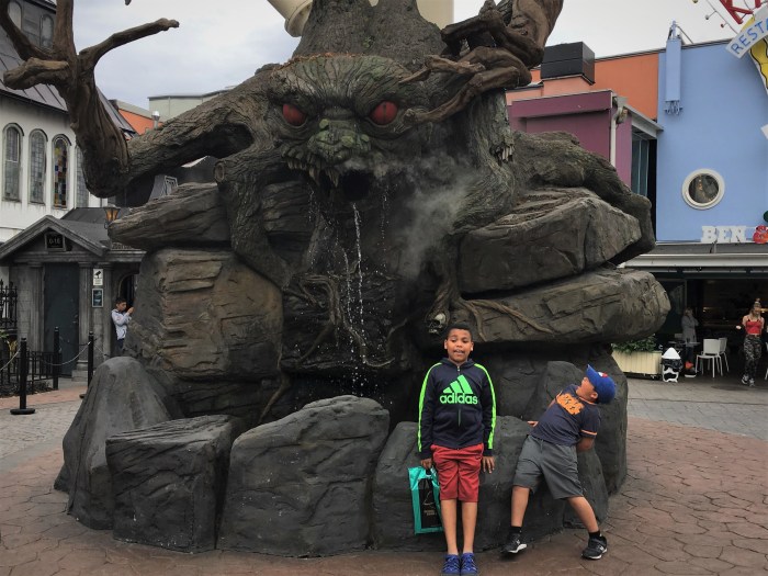 scary-nic-dan-grona-lund